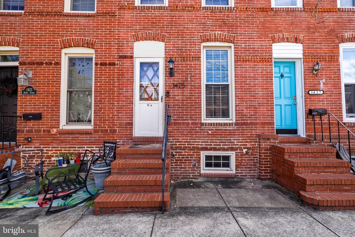 1425 Andre Street photo 1