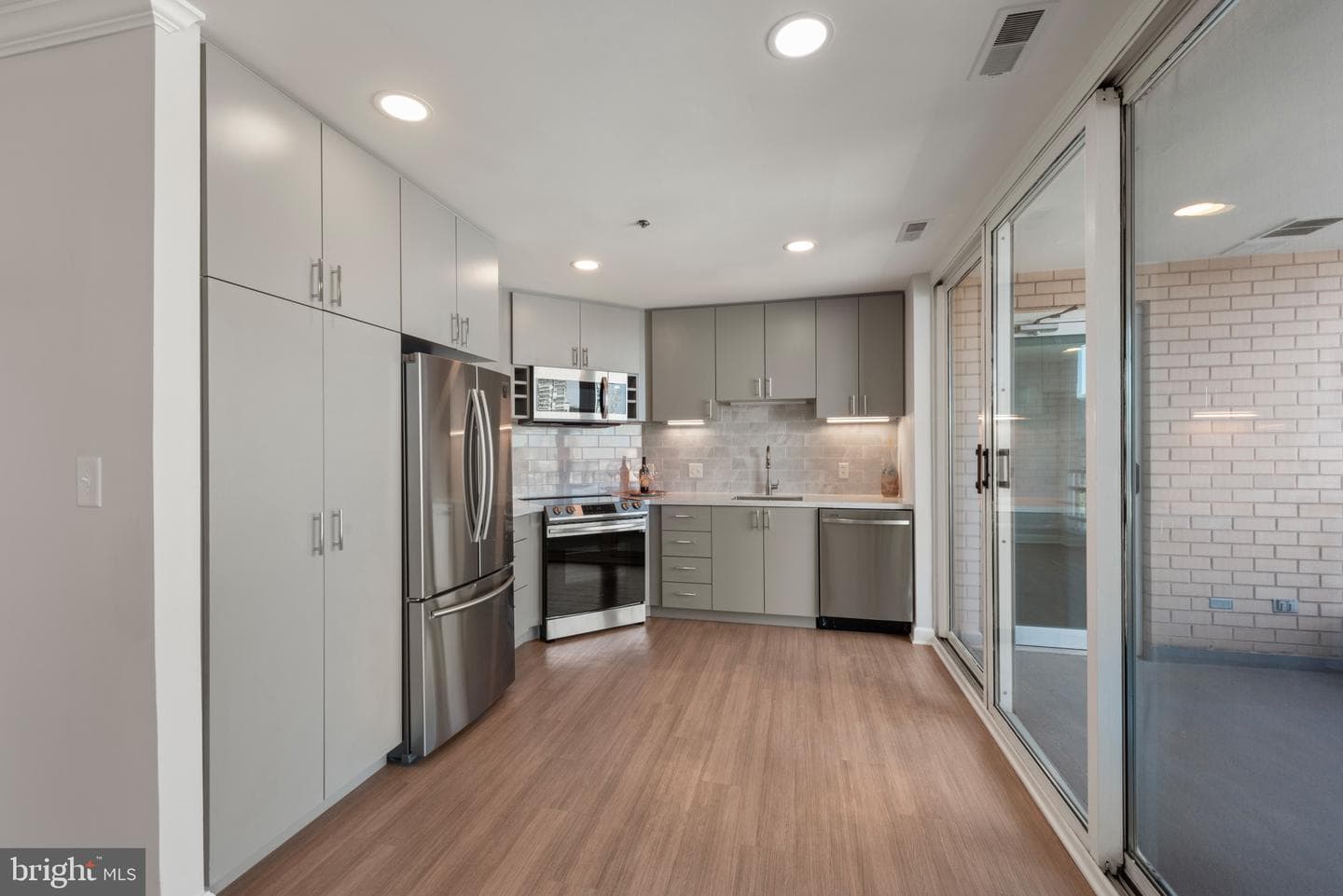 100 Harborview Drive #1209 photo 5