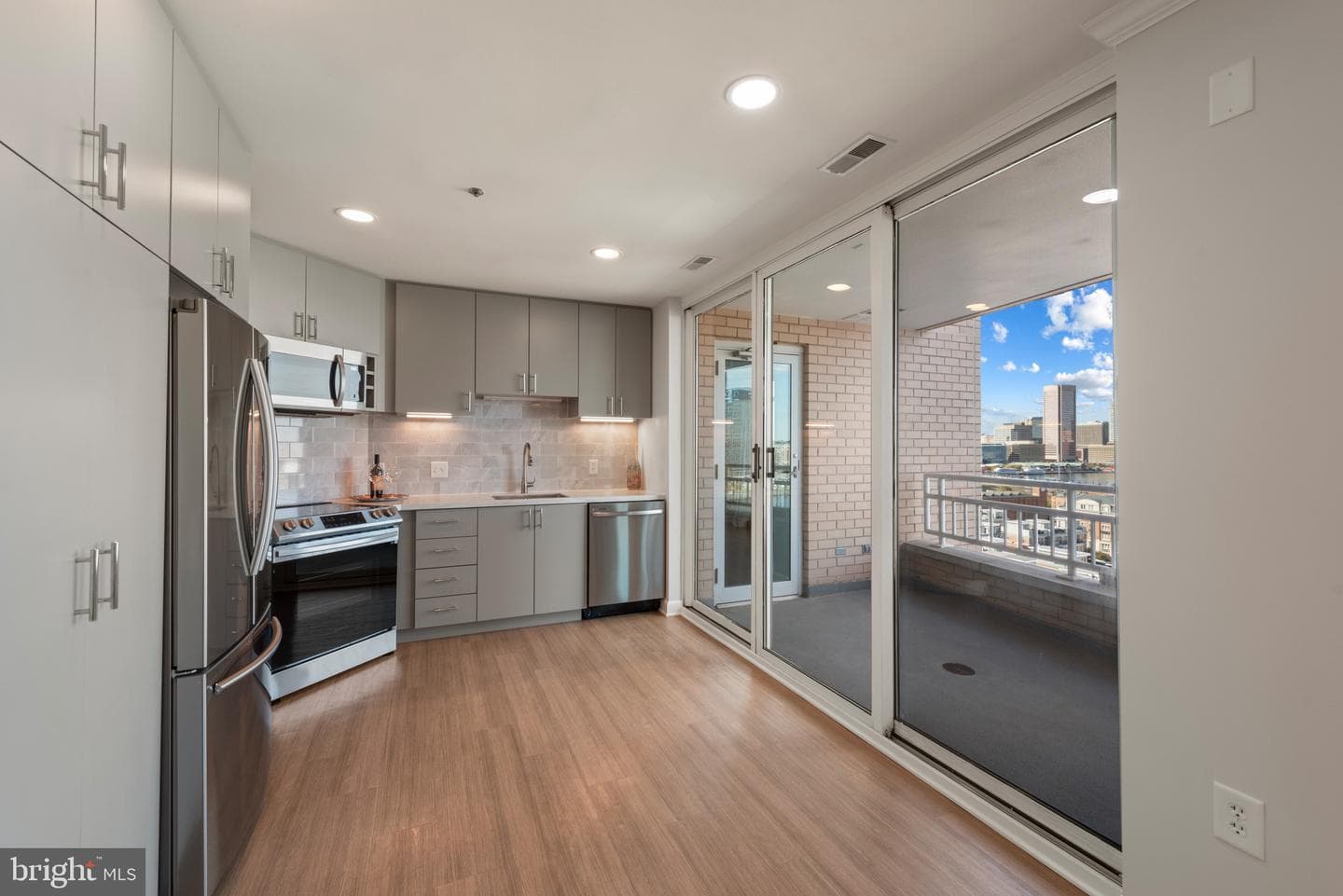 100 Harborview Drive #1209 photo 6