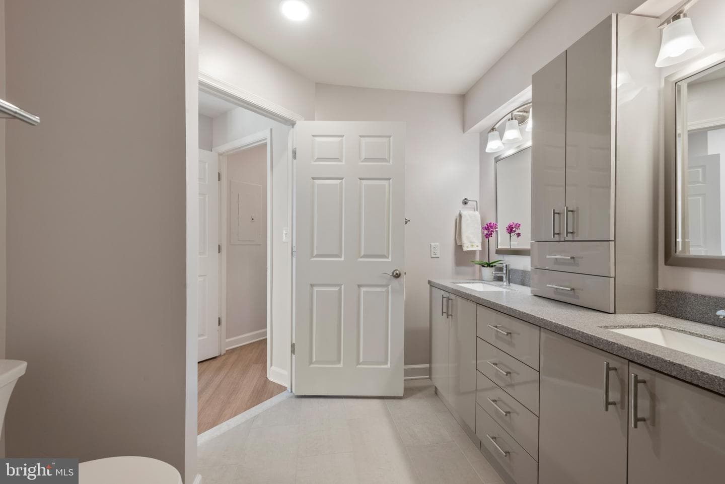 100 Harborview Drive #1209 photo 9