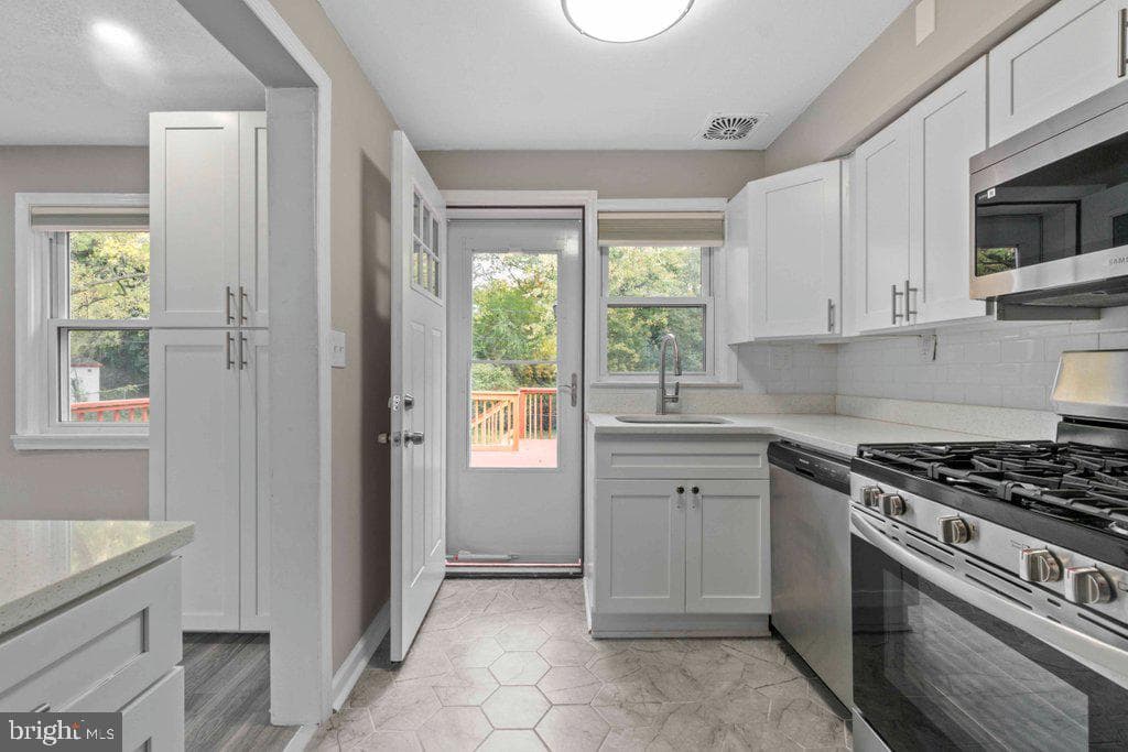 6307 Fairdel Avenue photo 15