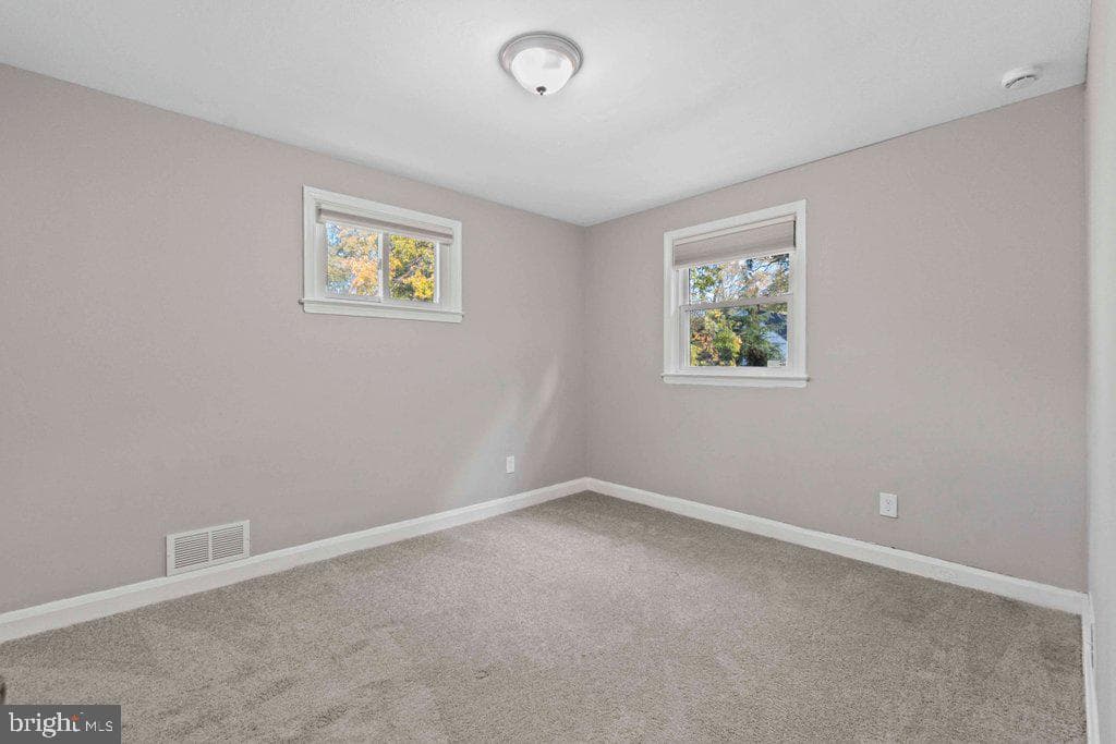 6307 Fairdel Avenue photo 17