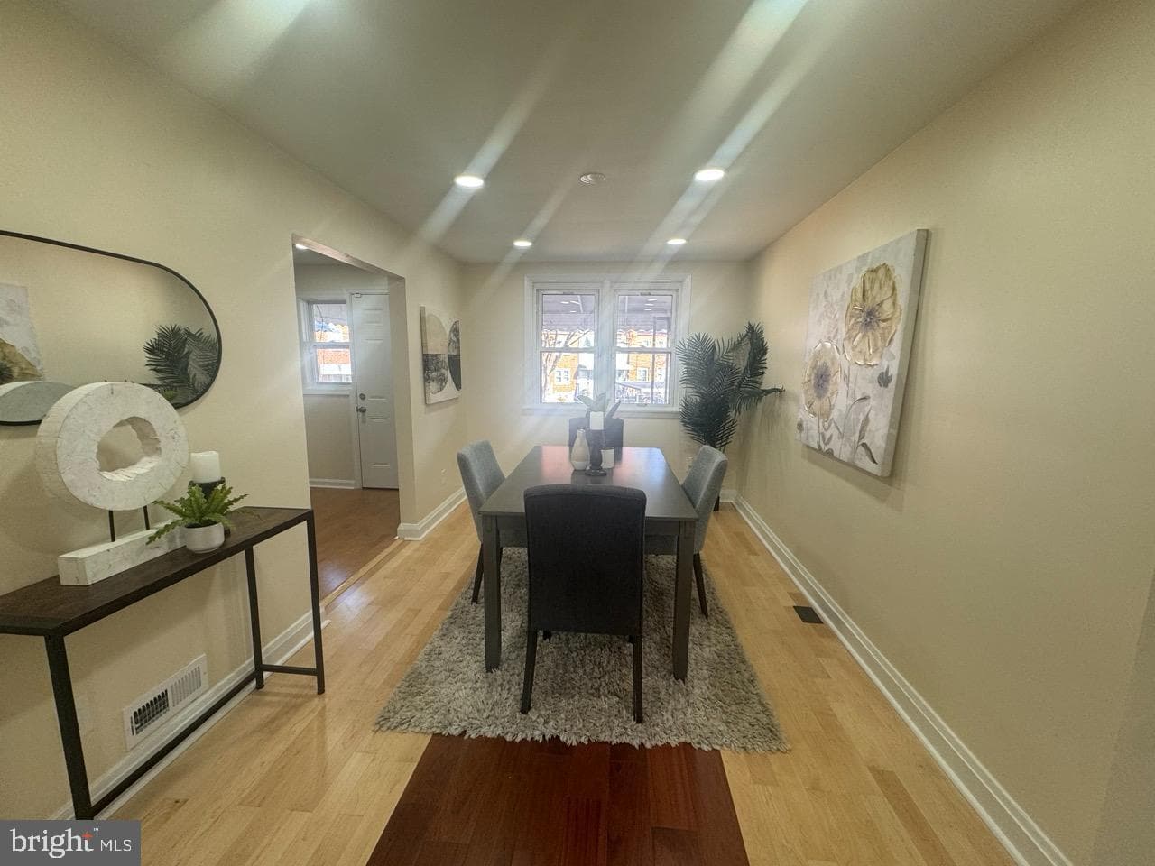 1231 Kevin Road photo 5