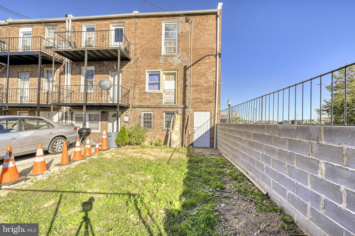 466 Hornel Street photo 14
