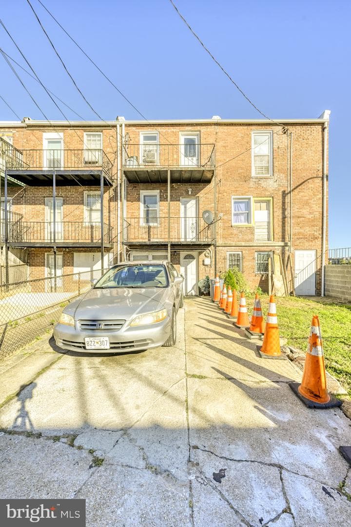 466 Hornel Street photo 16
