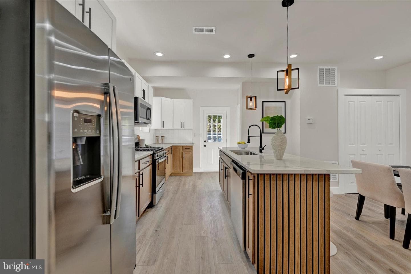 2905 Westfield Avenue photo 8