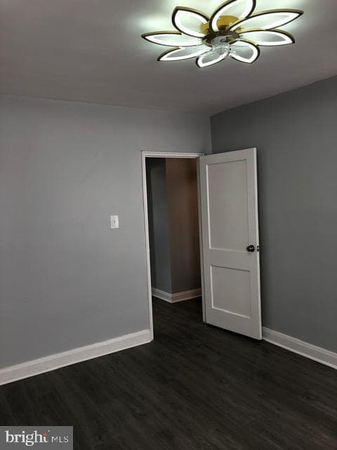 2802 Windsor Avenue photo 22