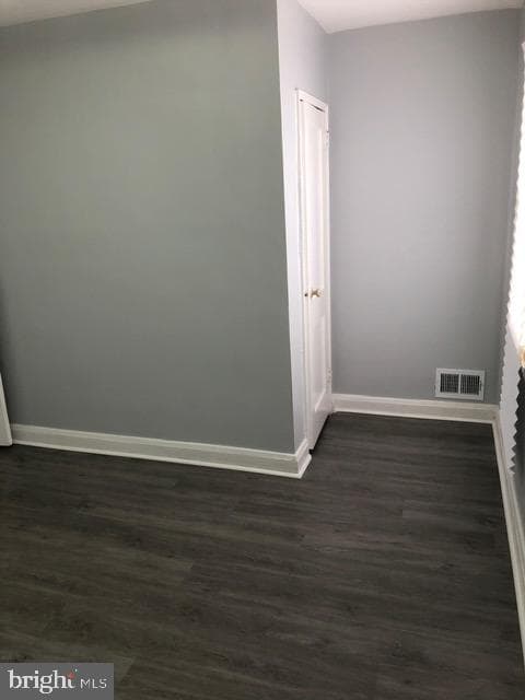2802 Windsor Avenue photo 23