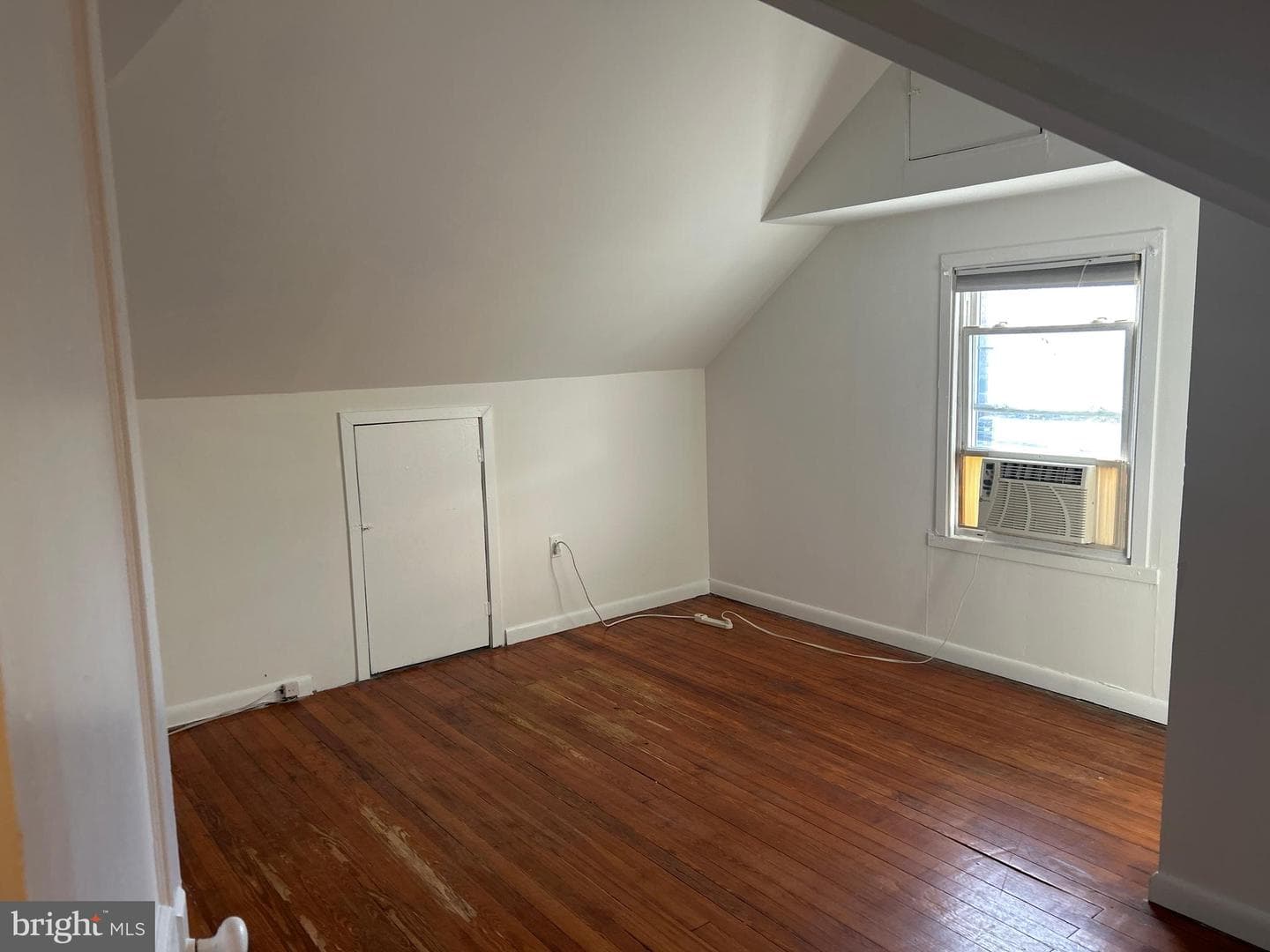 3400 Glenmore Avenue photo 17