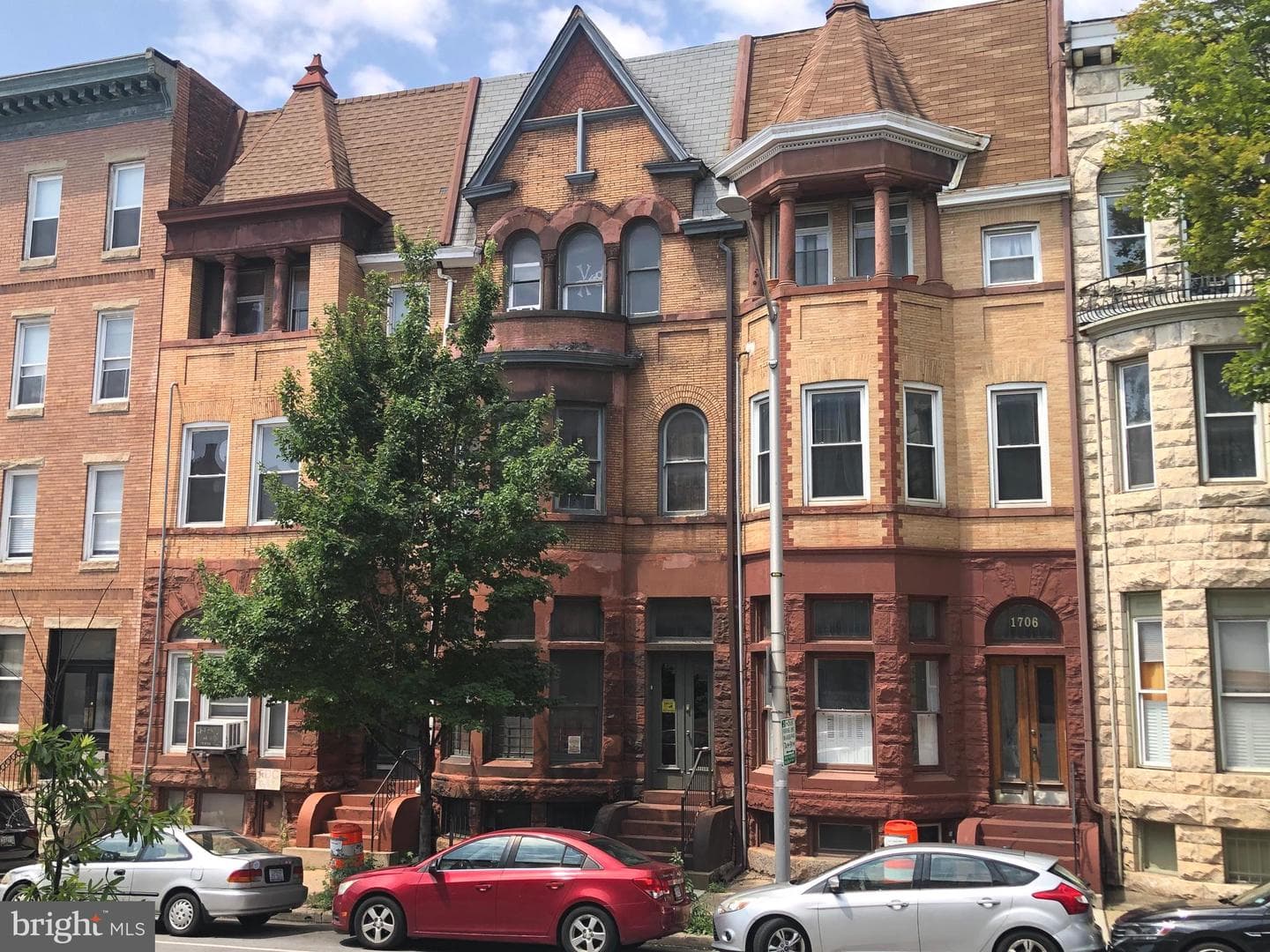 1704 Saint Paul Street photo 34