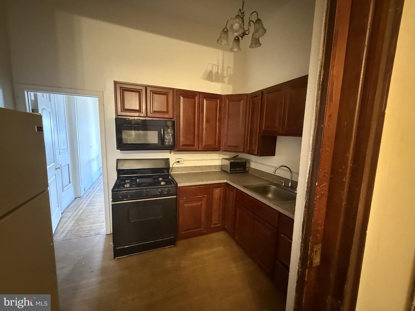 1704 Saint Paul Street photo 5