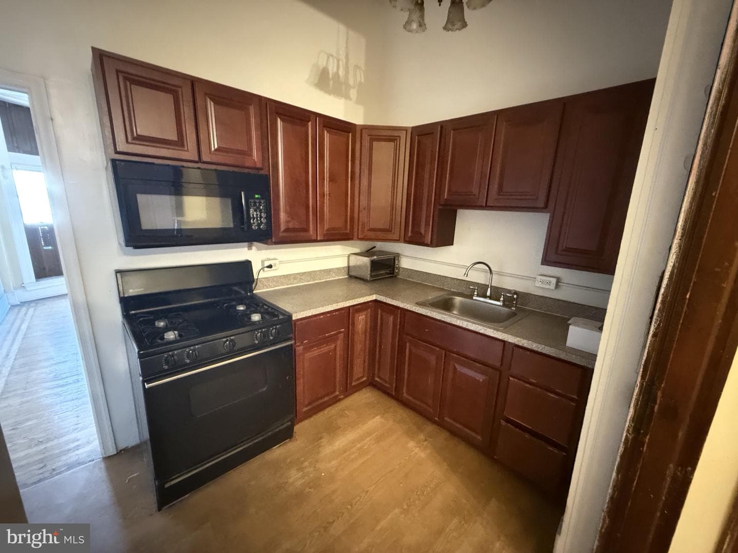 1704 Saint Paul Street photo 6