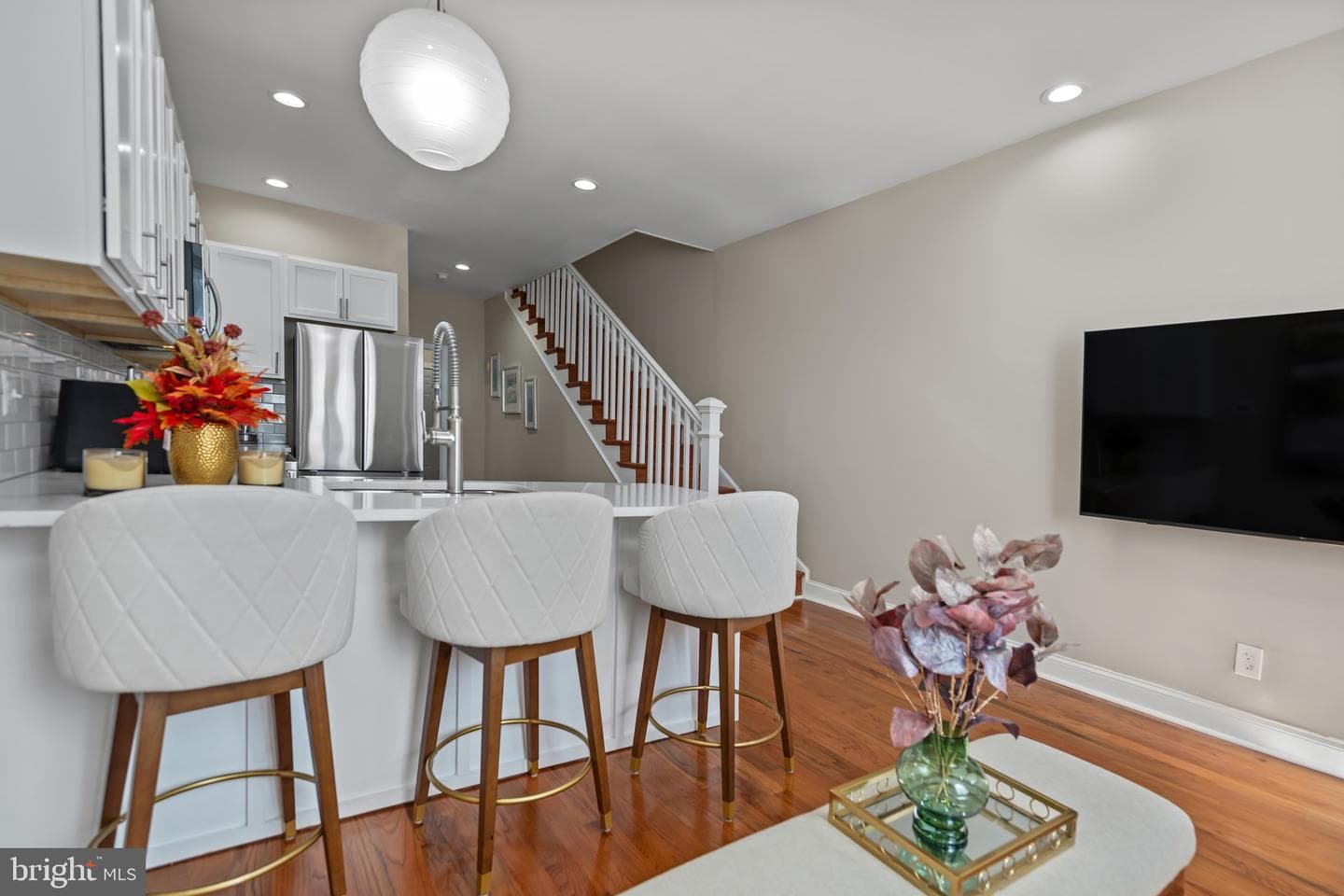2204 E Chase Street photo 10