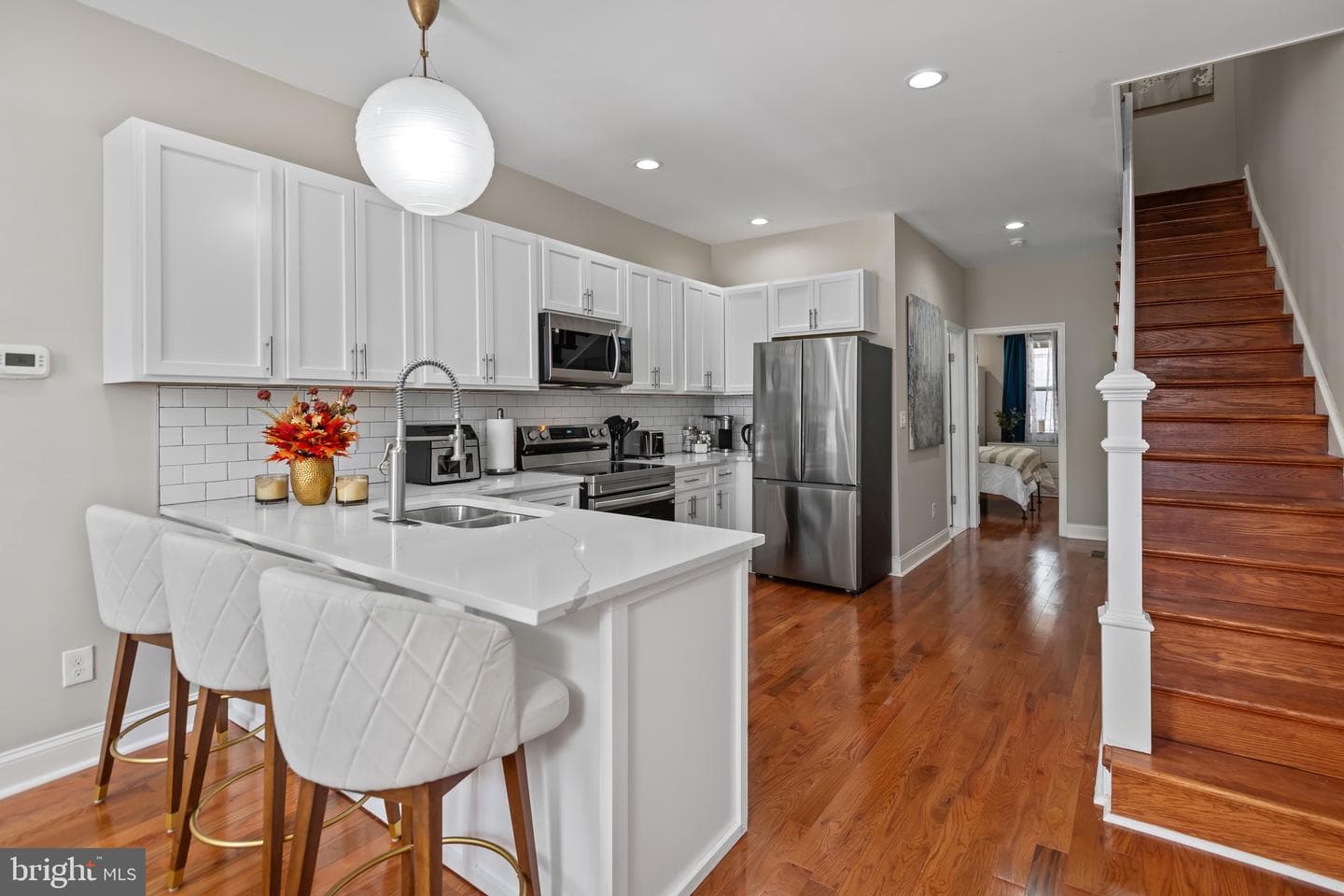 2204 E Chase Street photo 11