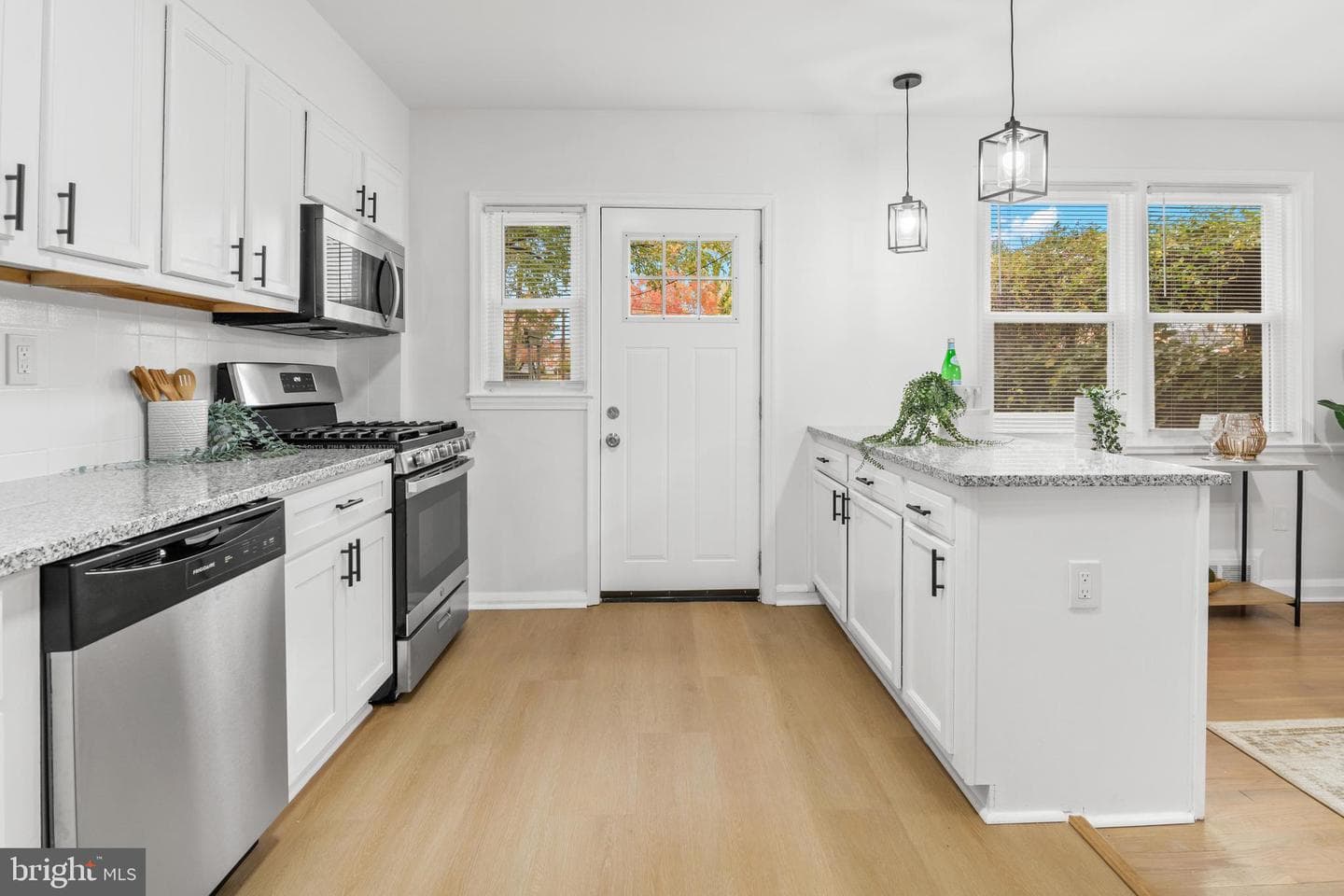 1212 Cedarcroft Road photo 18