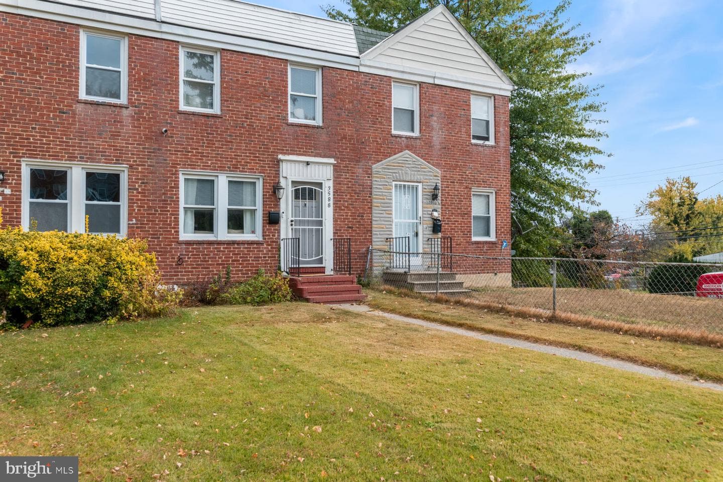 3588 Dudley Avenue photo 2