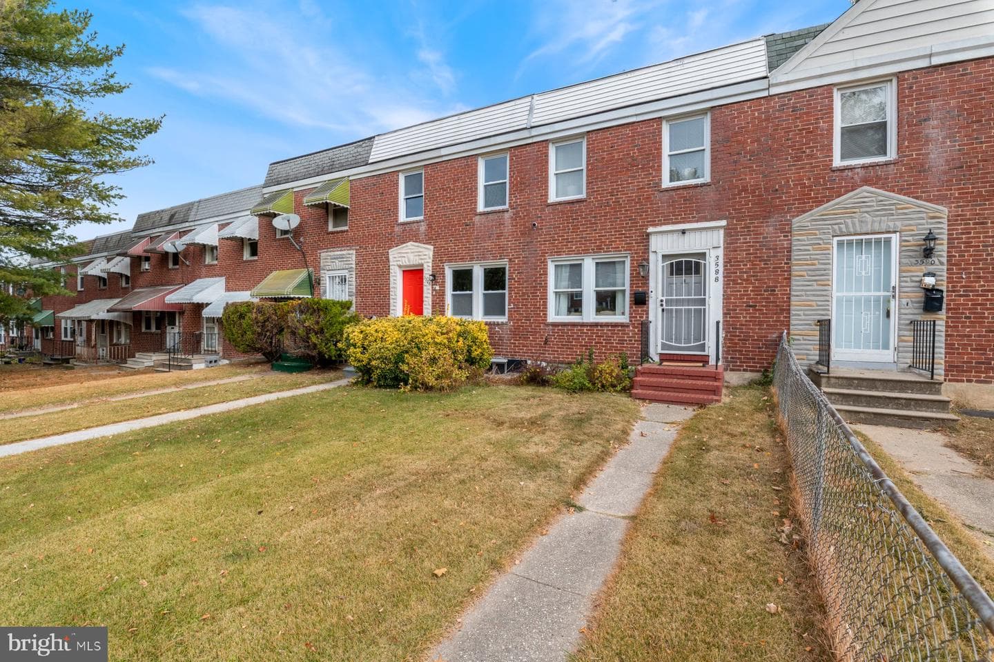 3588 Dudley Avenue photo 3