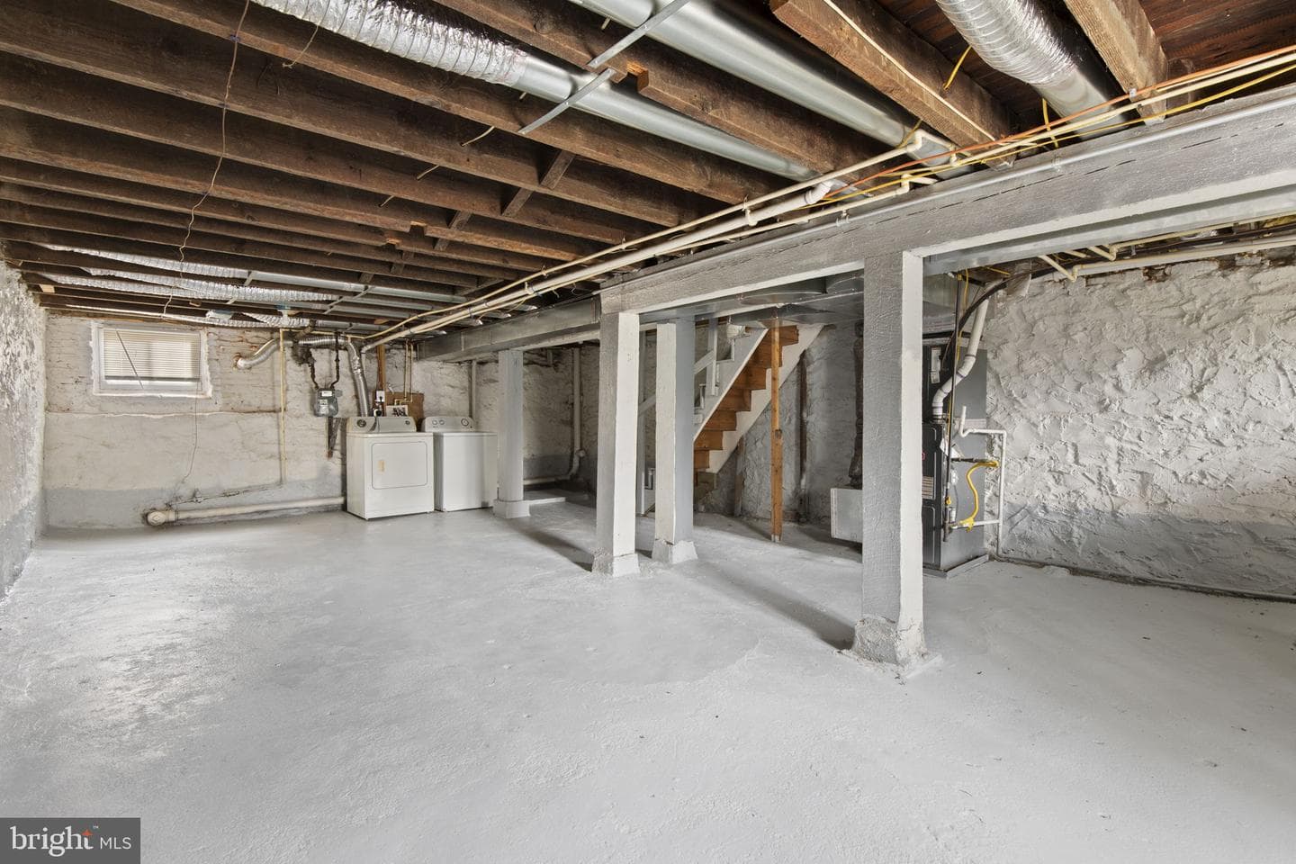 1209 Dukeland Street photo 15