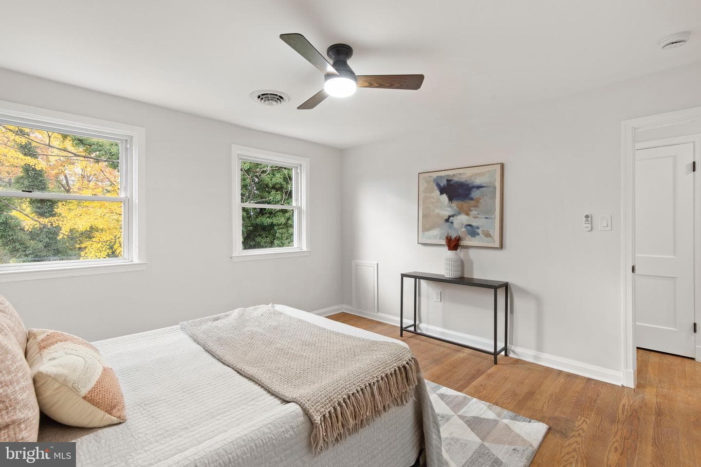 1107 E Northern Parkway photo 19