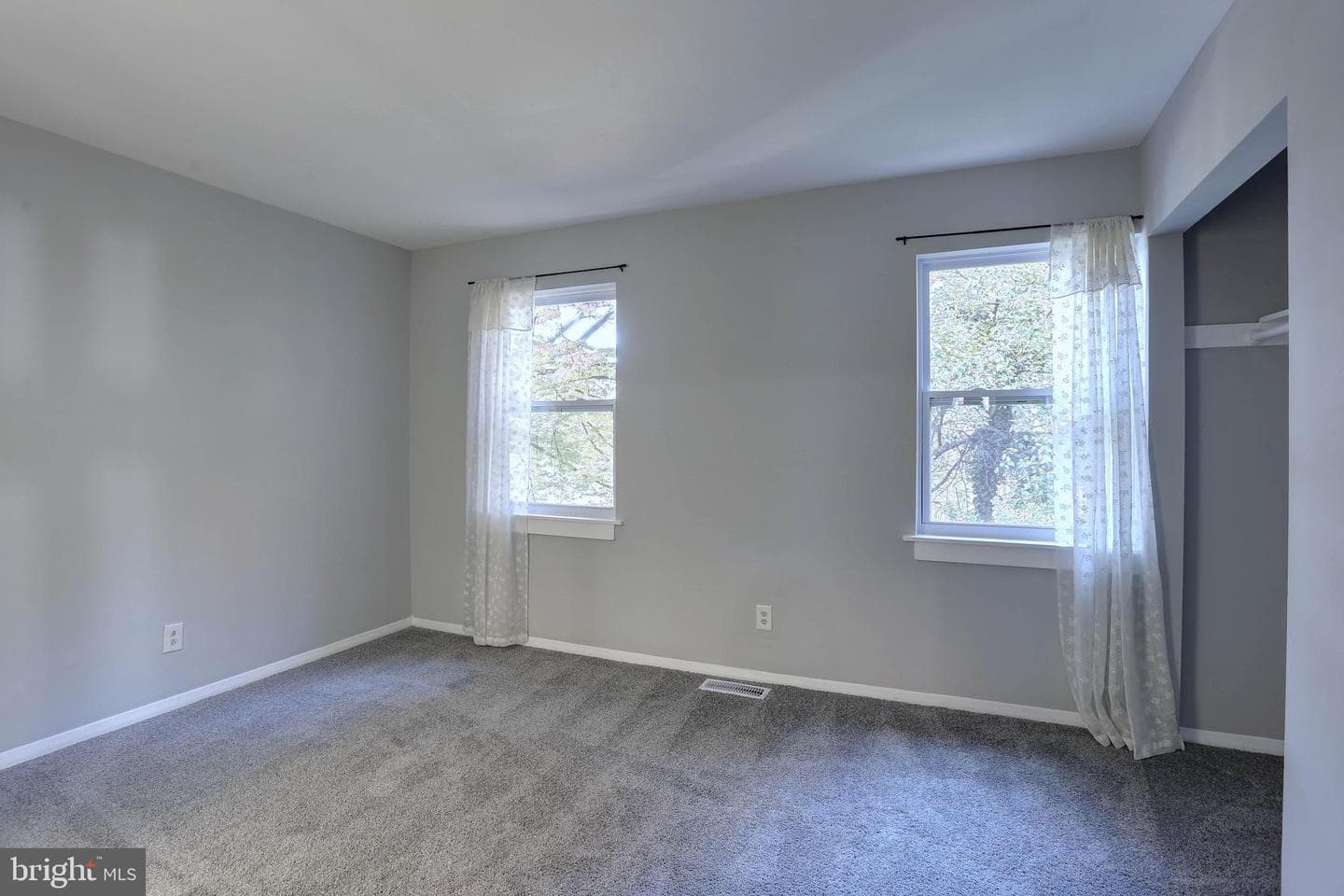 410 N Washington Street photo 14