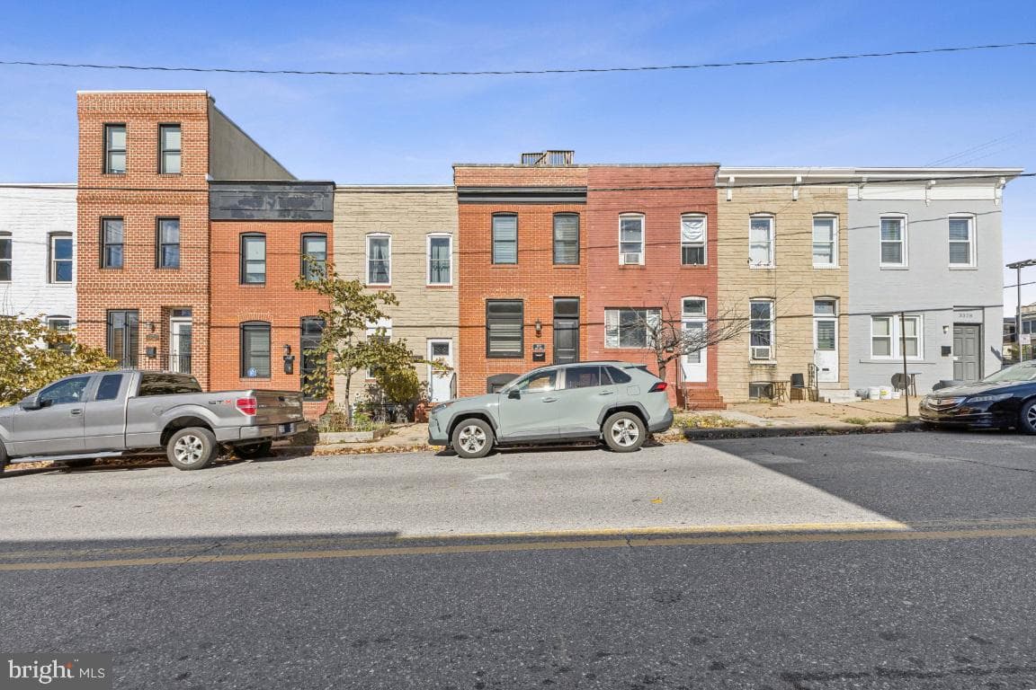 3322 Fleet Street photo 2
