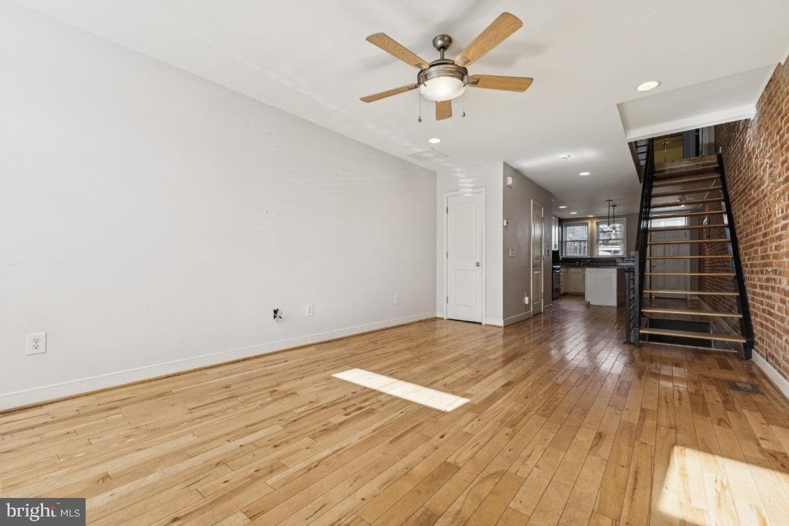 3322 Fleet Street photo 5