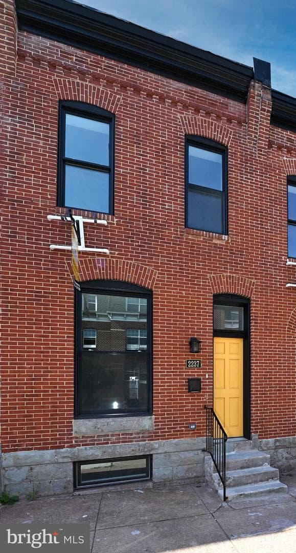 2247 E Biddle Street, Baltimore