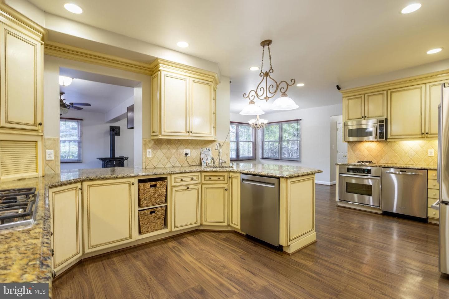 3306 Labyrinth Road photo 14