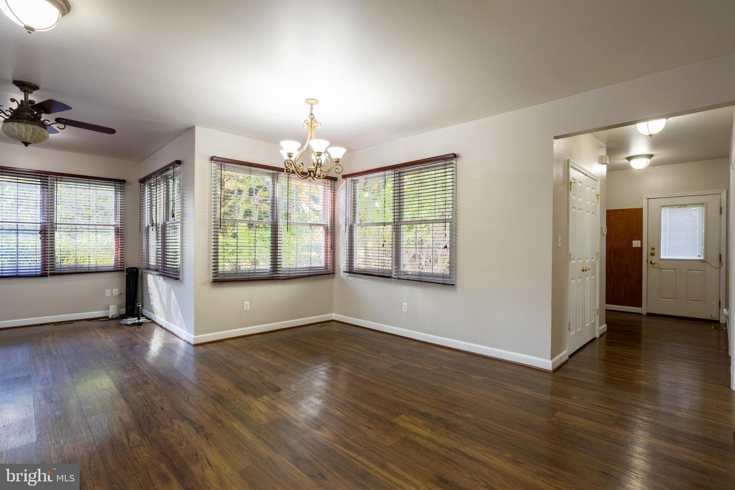 3306 Labyrinth Road photo 18