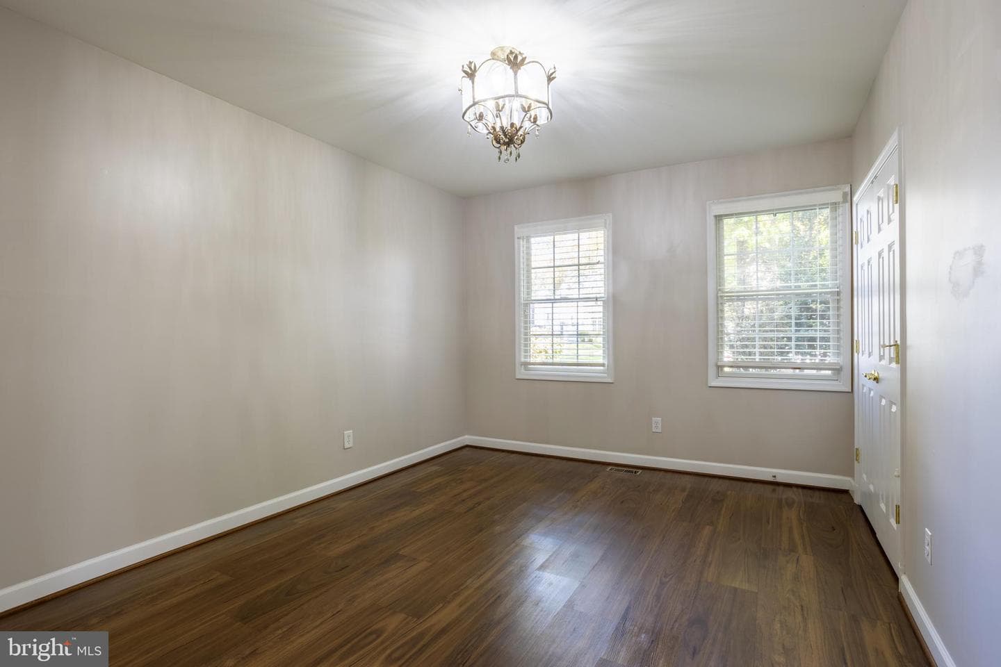 3306 Labyrinth Road photo 24