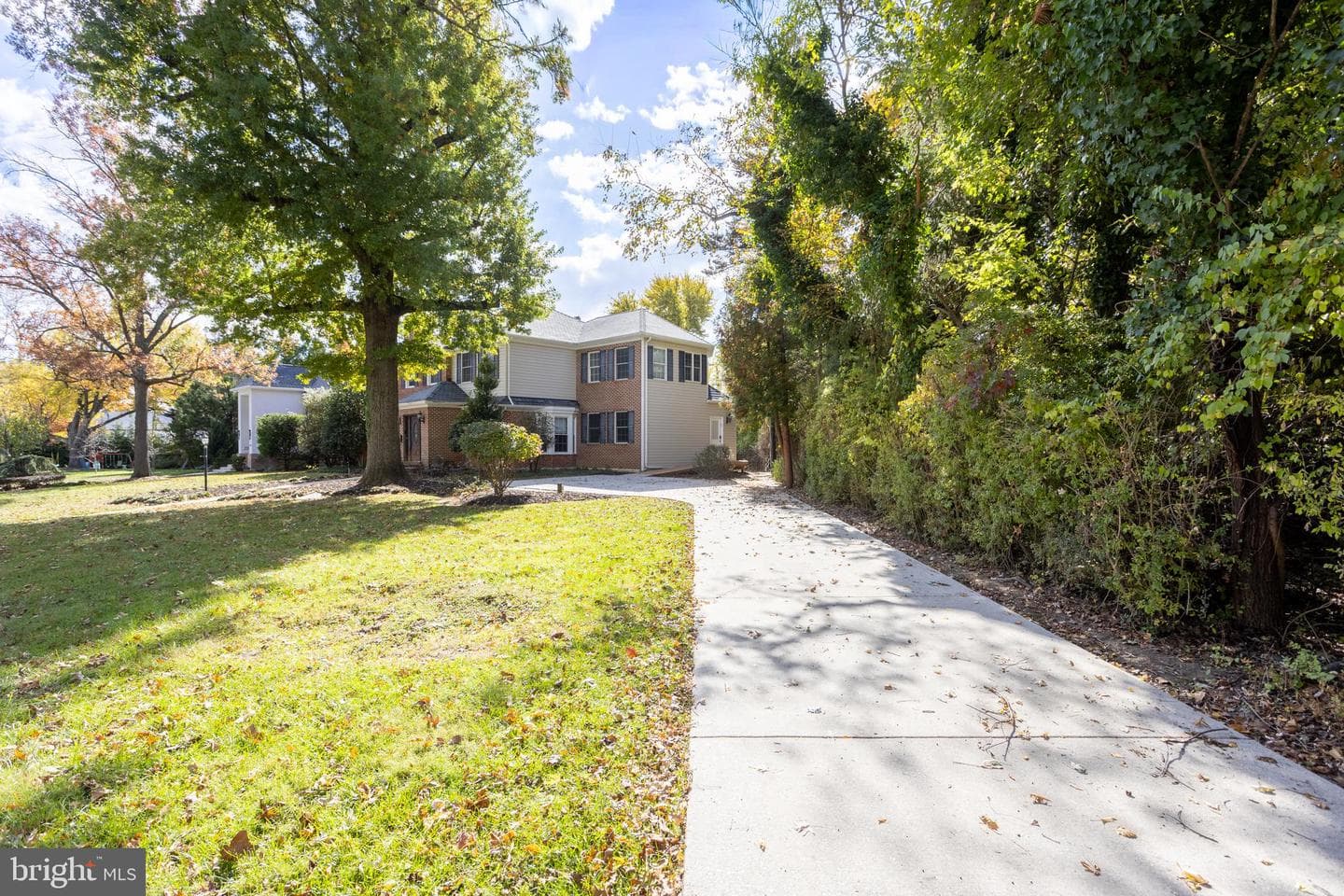 3306 Labyrinth Road photo 3