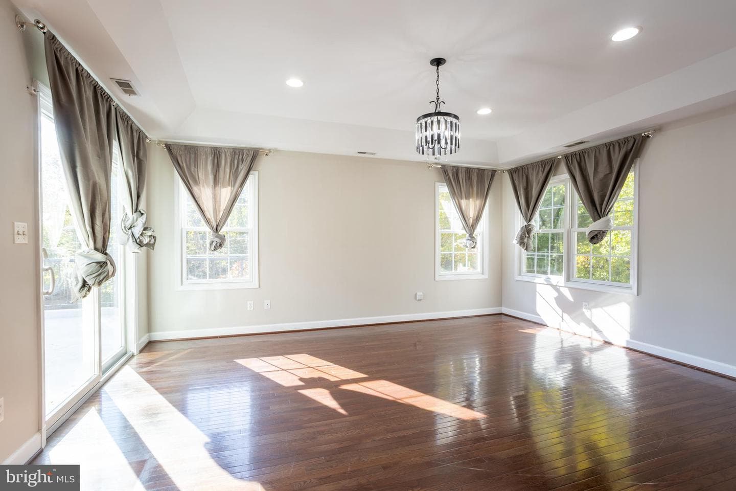 3306 Labyrinth Road photo 33