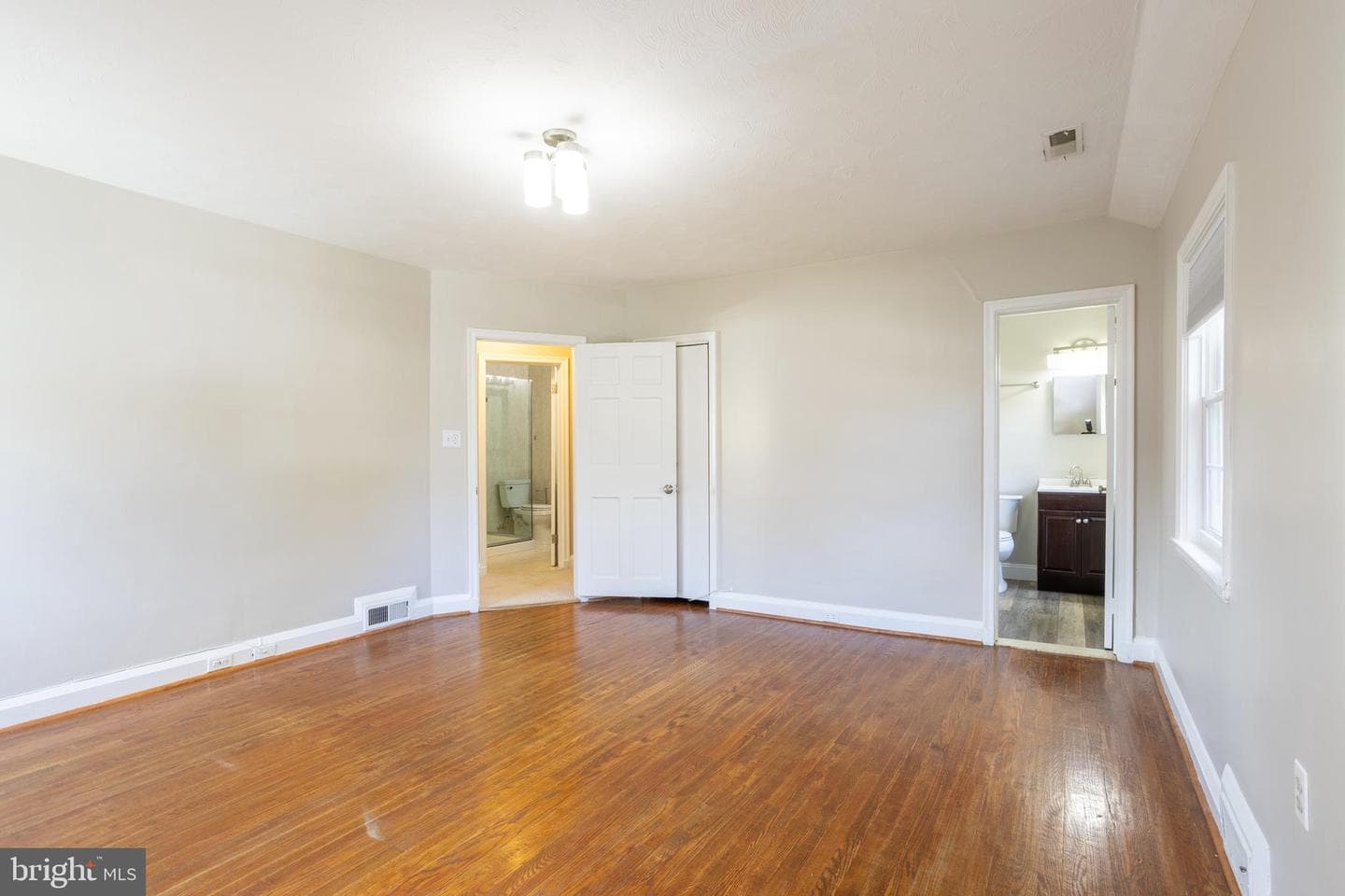 3306 Labyrinth Road photo 47