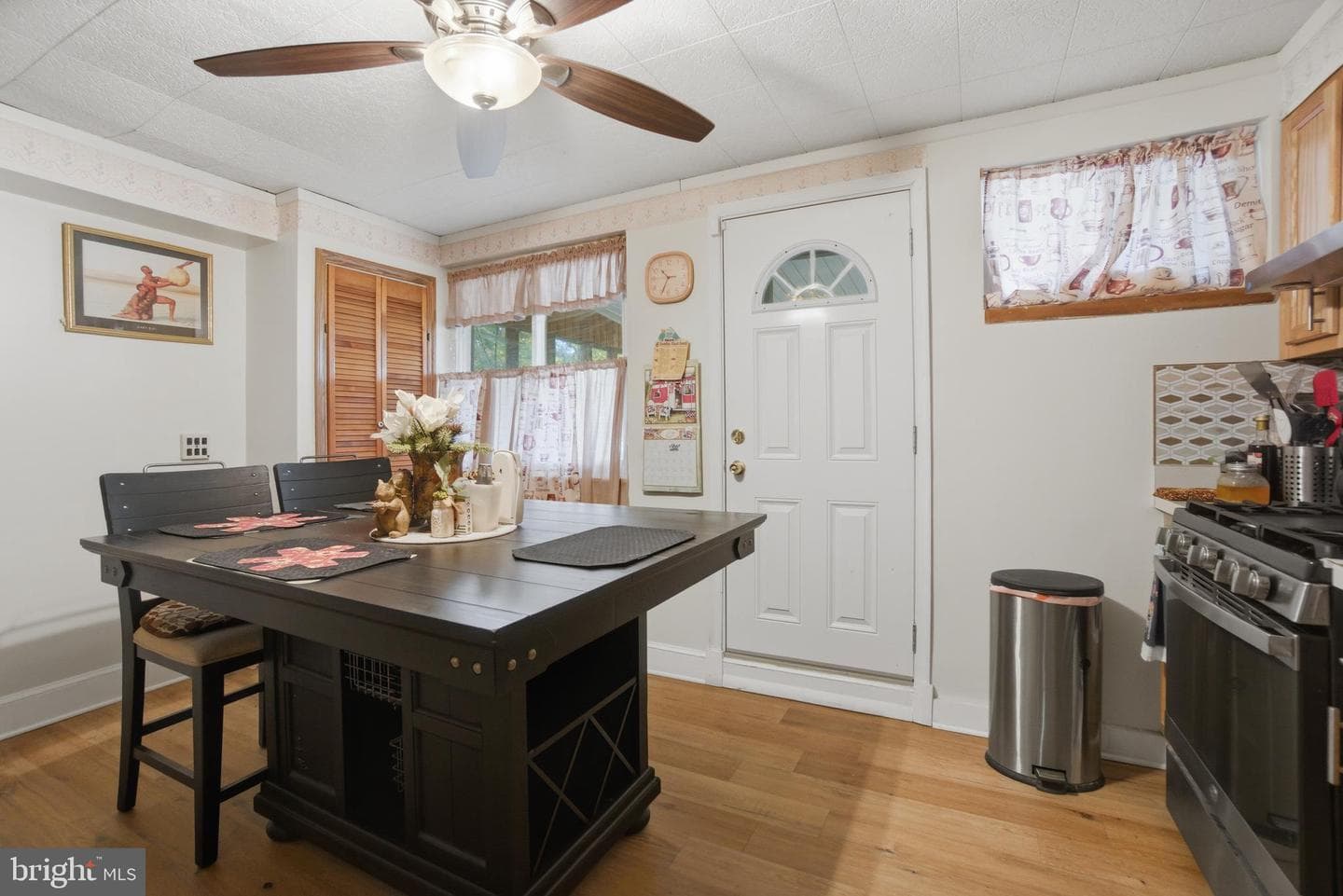 639 Lucia Avenue photo 8