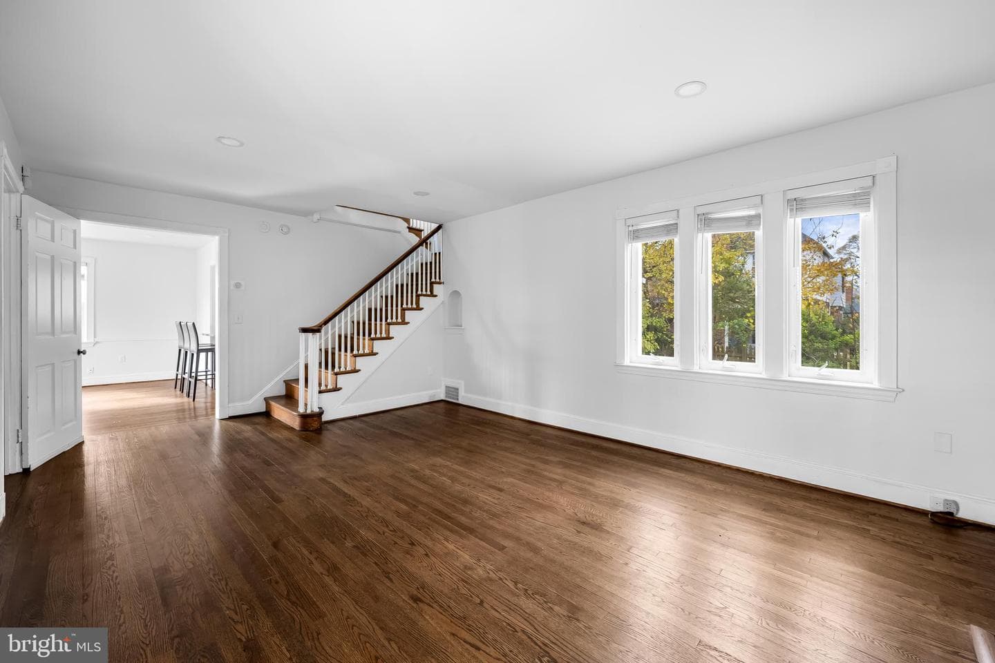 4500 Eastway photo 11