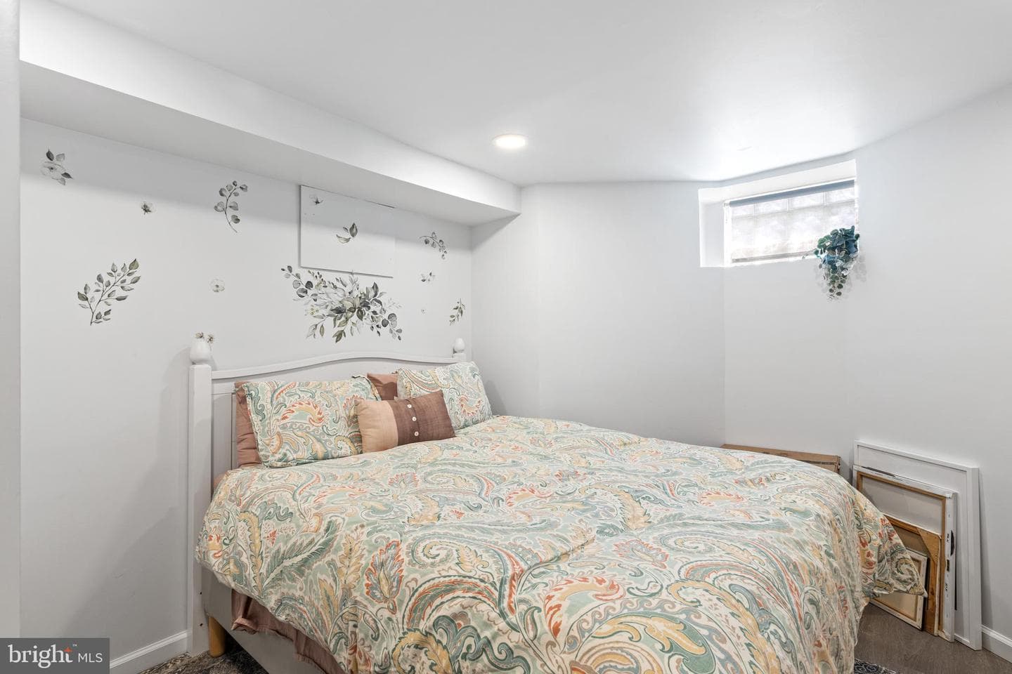 4500 Eastway photo 44