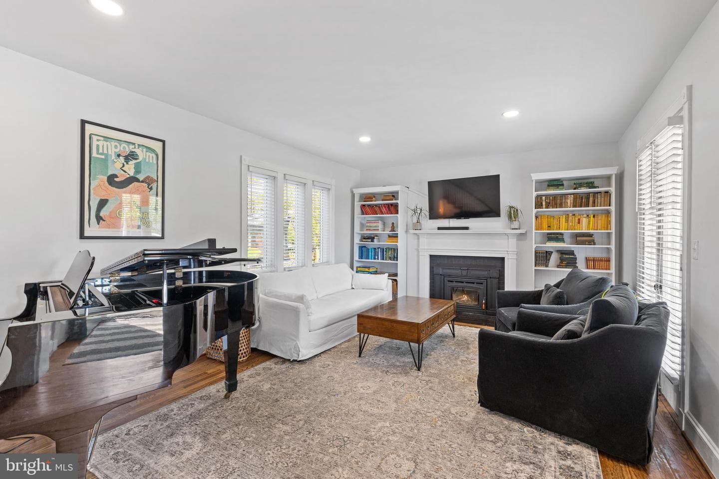 4500 Eastway photo 6