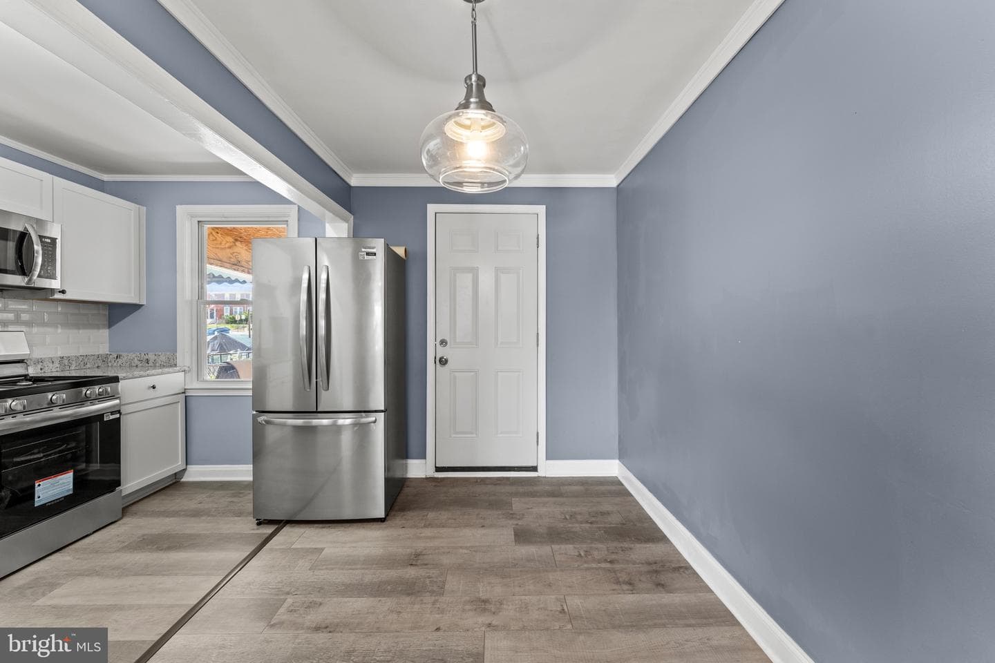 3693 Kenyon Avenue photo 6
