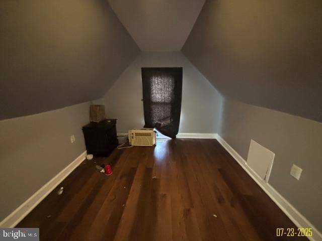 4203 Springwood Avenue photo 18