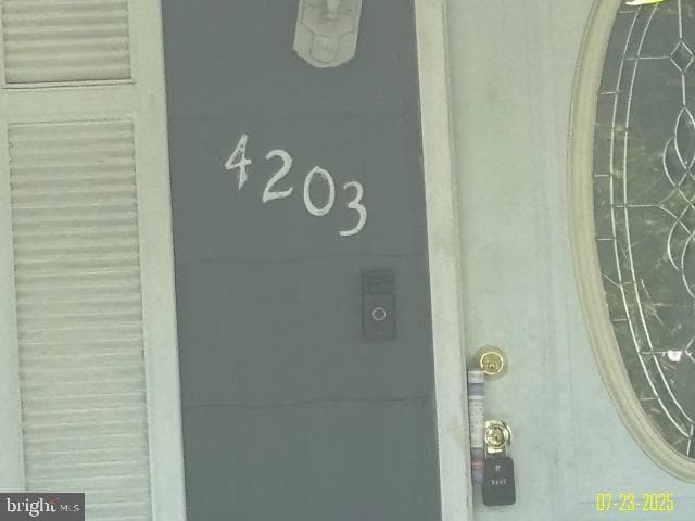 4203 Springwood Avenue photo 4