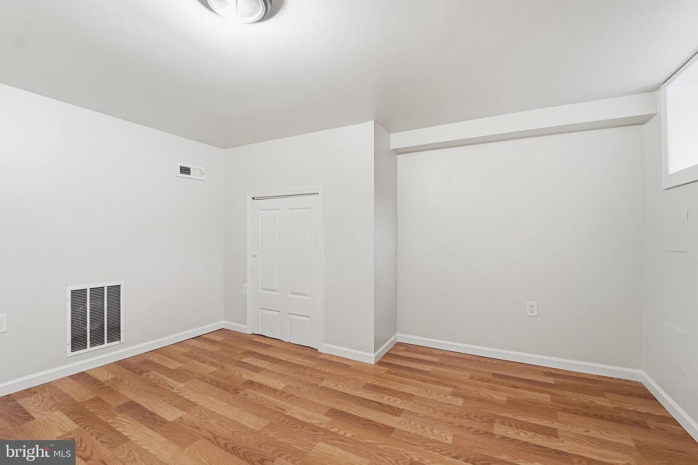 1310 N Ellwood Avenue photo 19