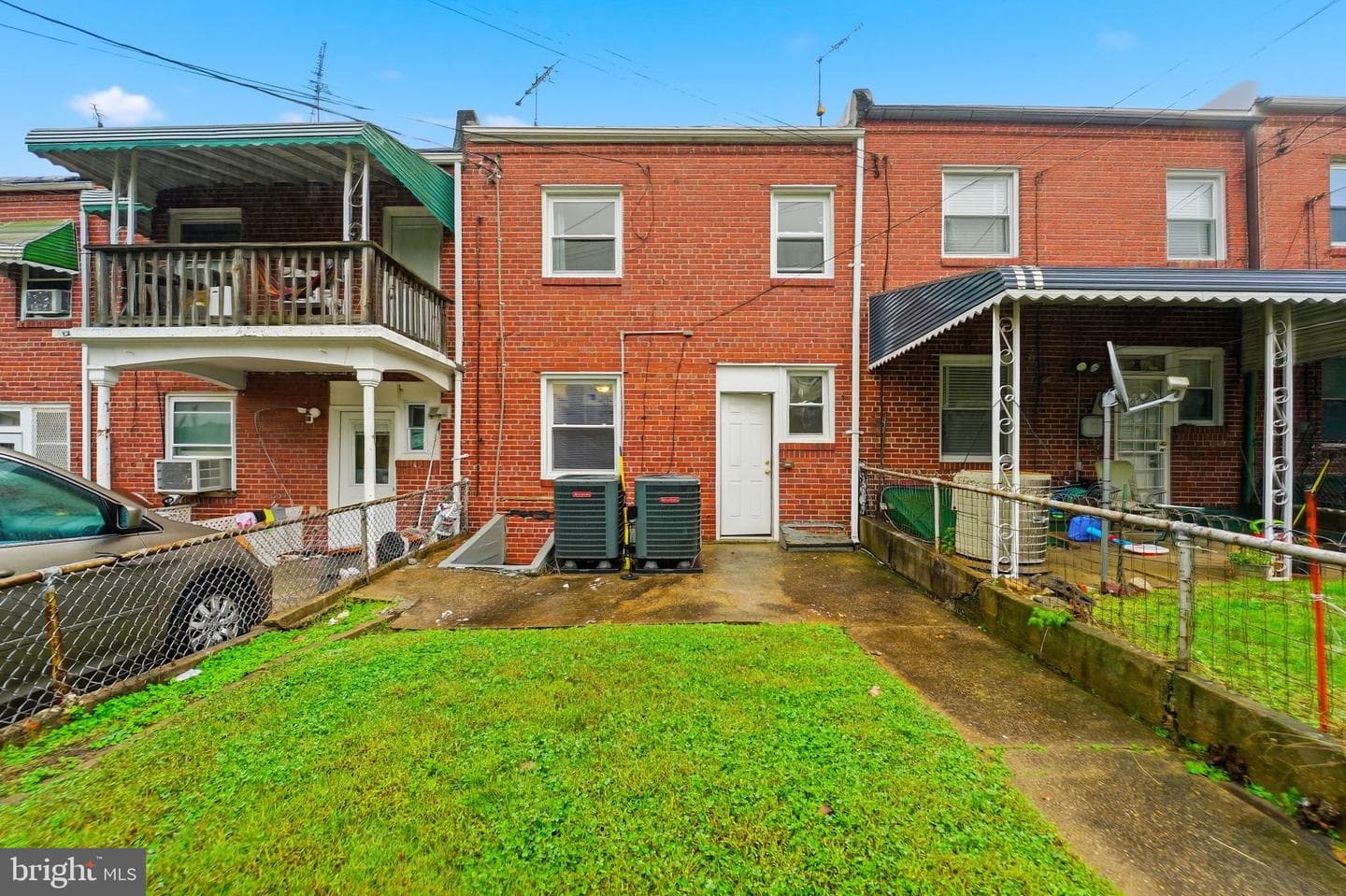 1310 N Ellwood Avenue photo 26