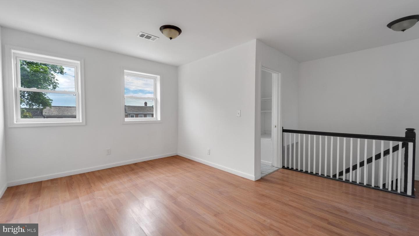 1310 N Ellwood Avenue photo 3