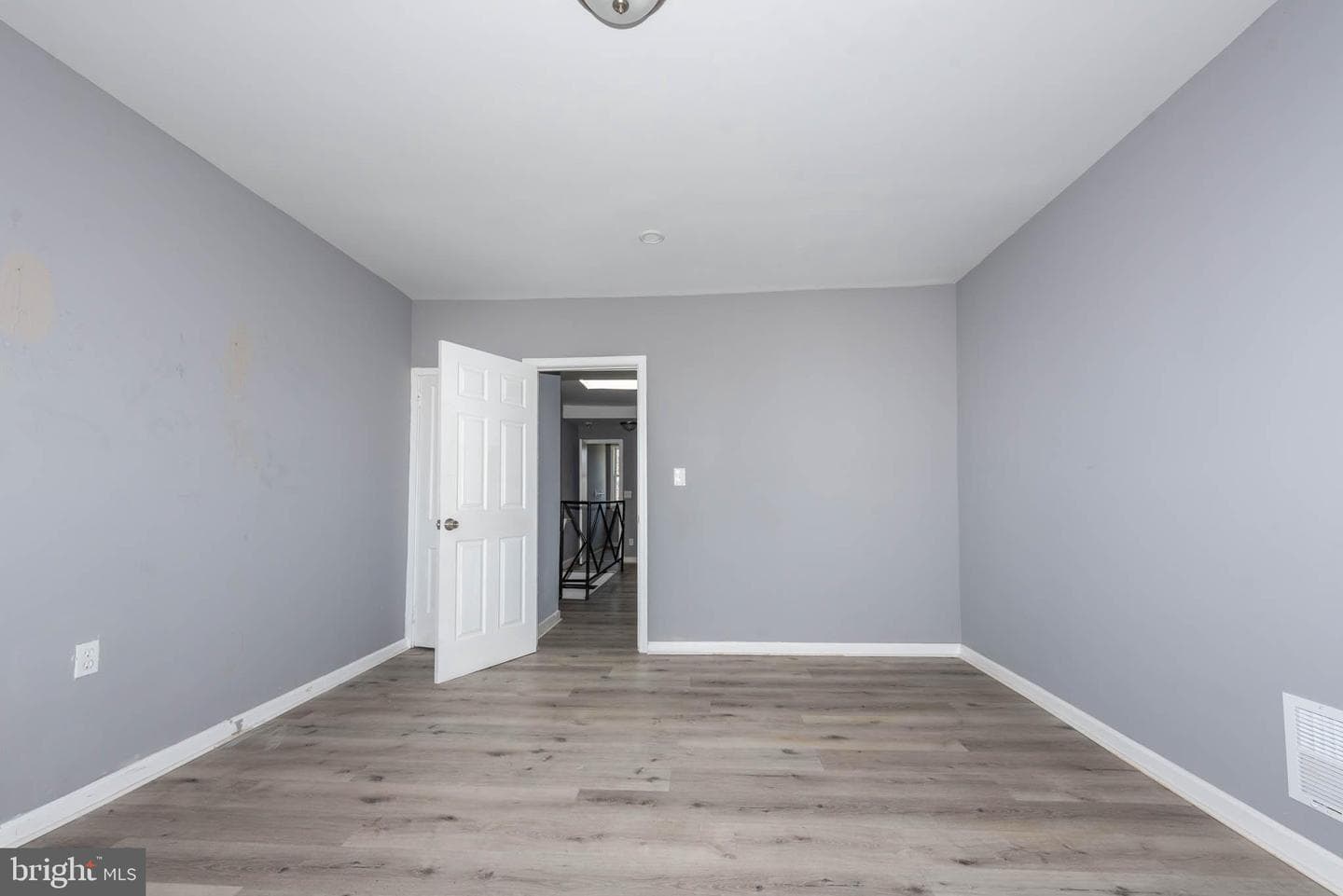 519 S Bentalou Street photo 6