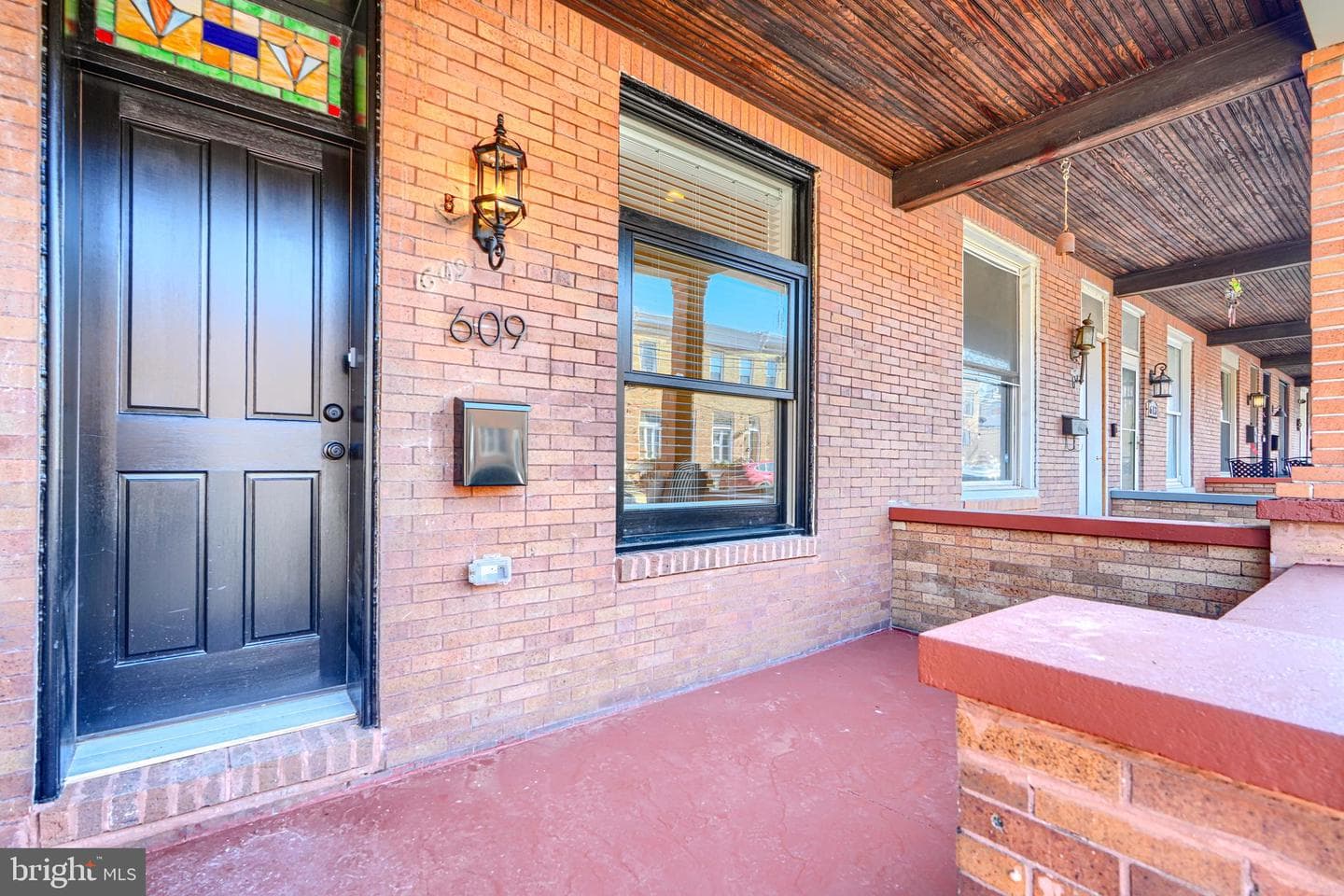 609 S Eaton Street photo 2
