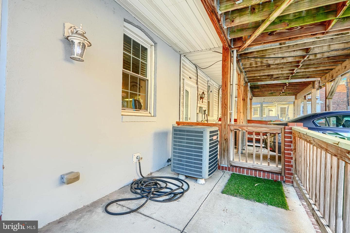 607 S Bouldin Street photo 29