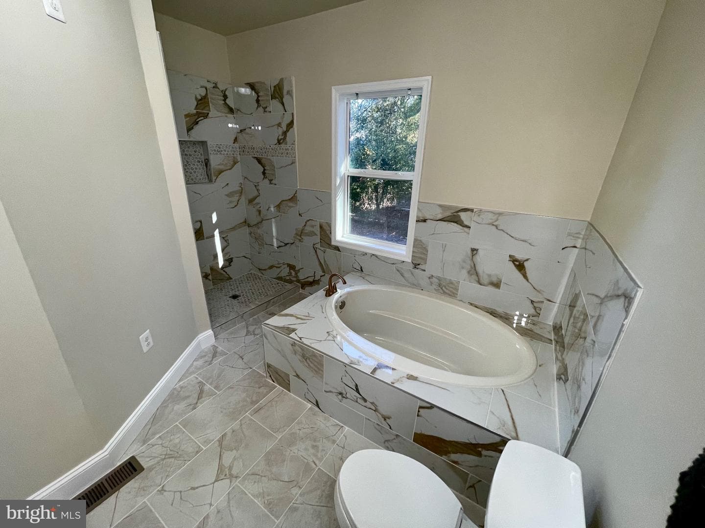 3923 Fairview Avenue photo 11