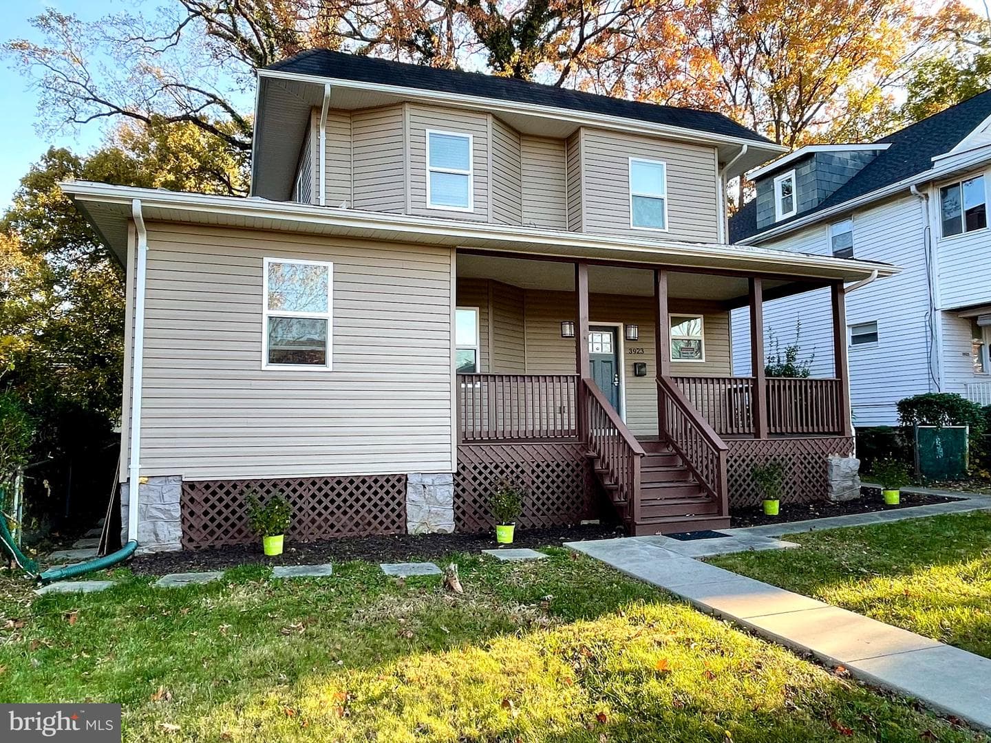 3923 Fairview Avenue photo 2
