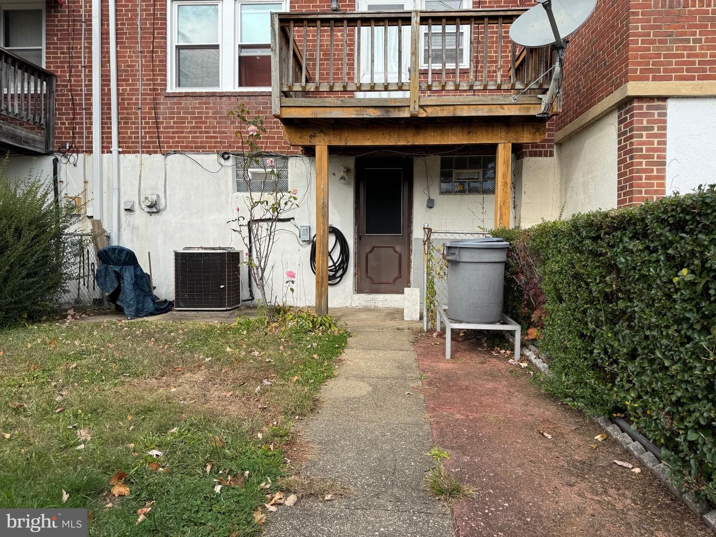 1631 Woodbourne Avenue photo 19