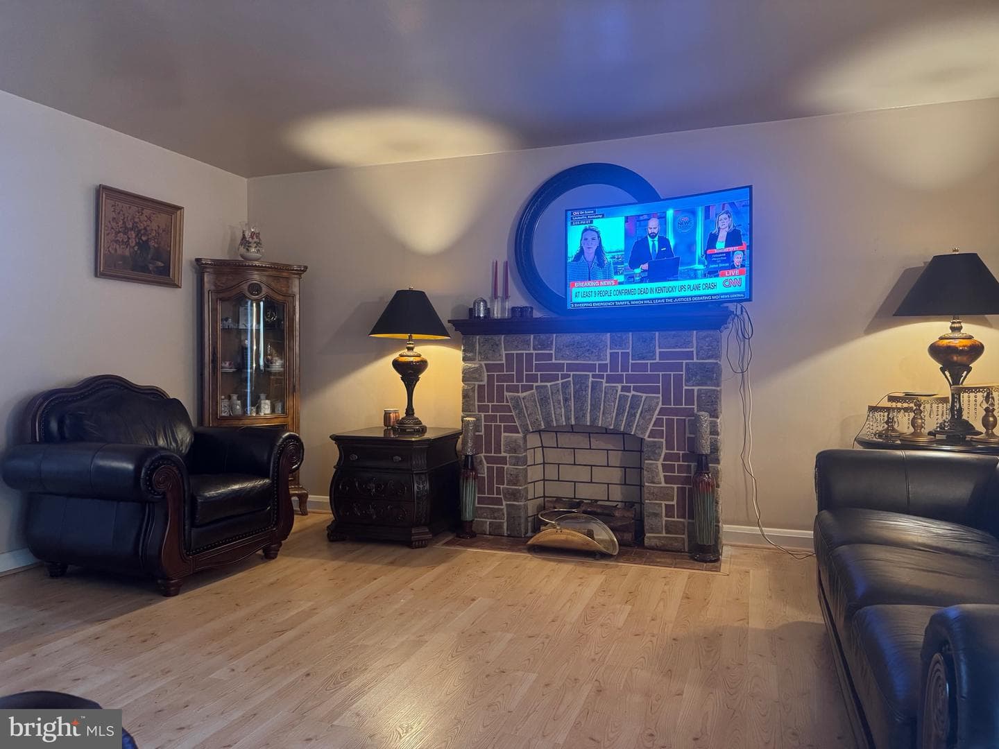 1631 Woodbourne Avenue photo 6
